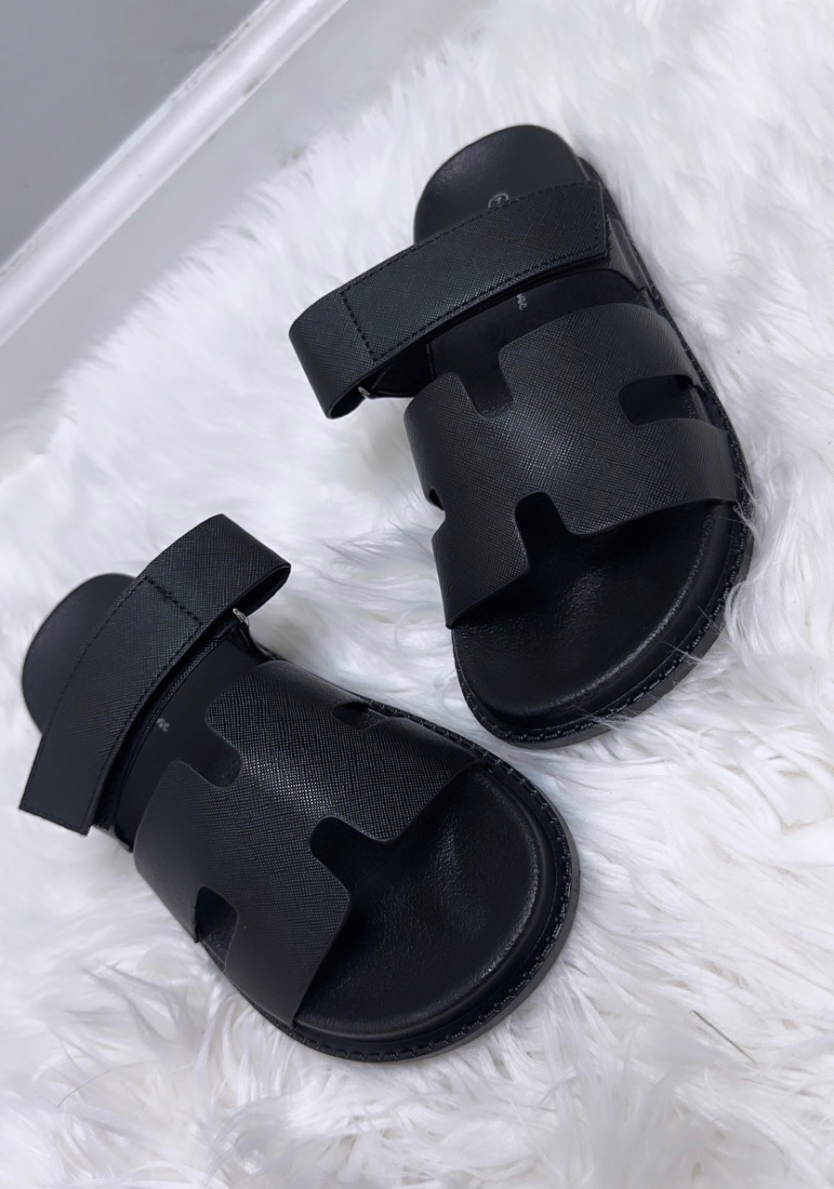 Clara sandals