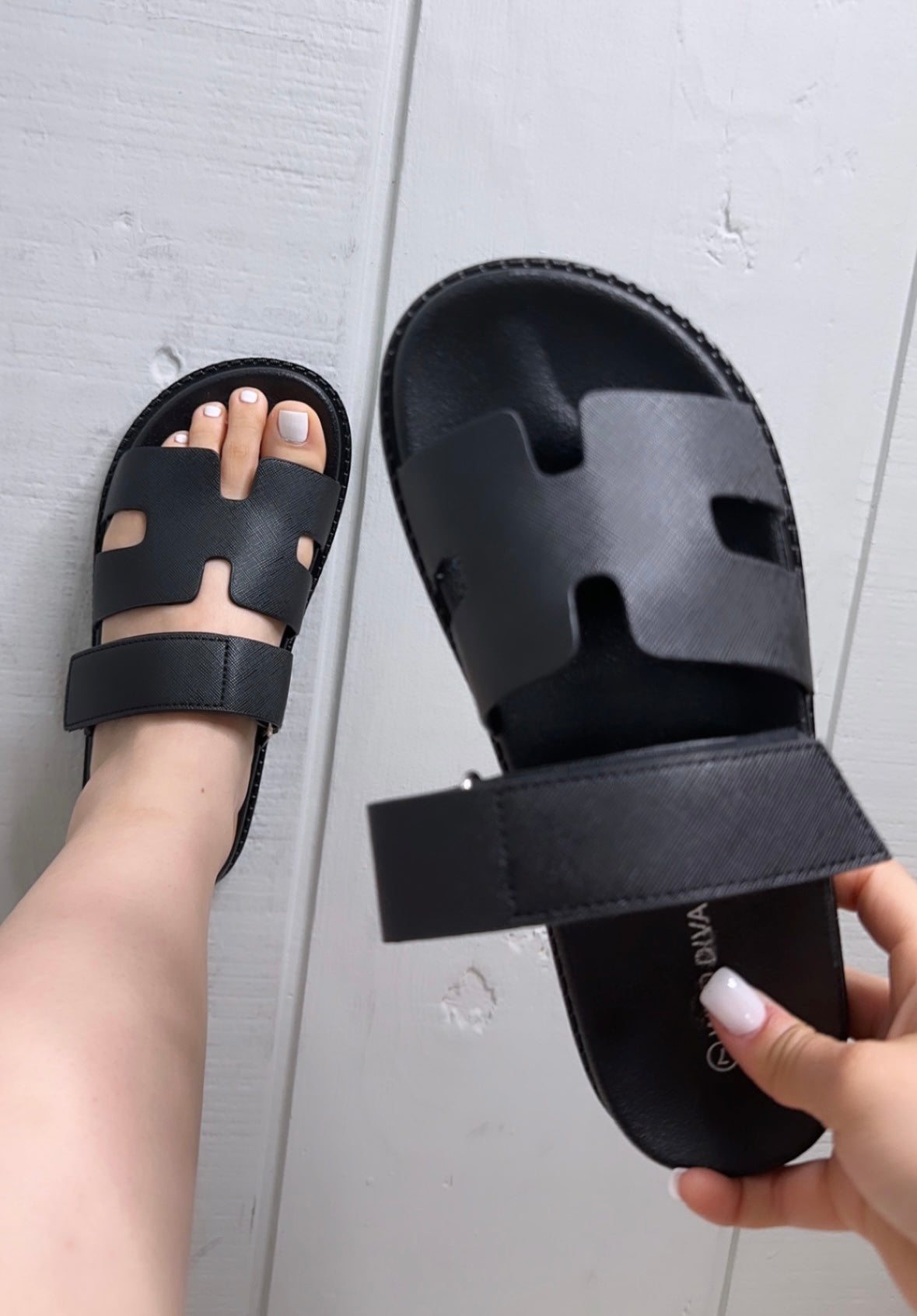 Clara sandals
