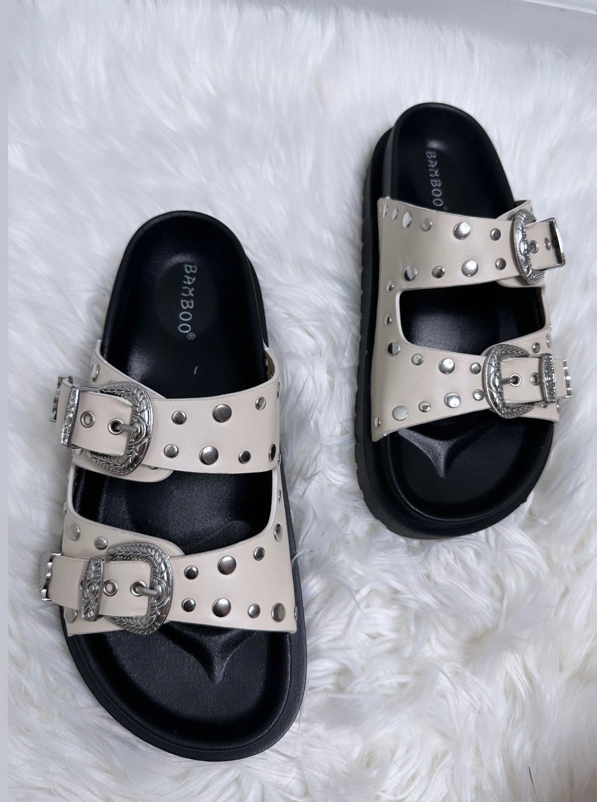 Eve sandals
